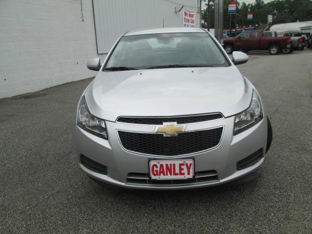 Chevrolet Cruze 2012 photo 2