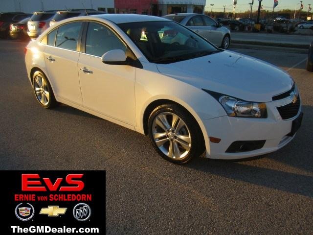 Chevrolet Cruze 4.6L V8 RWD Unspecified