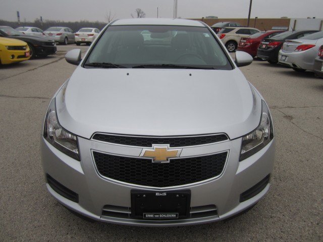 Chevrolet Cruze 2012 photo 2