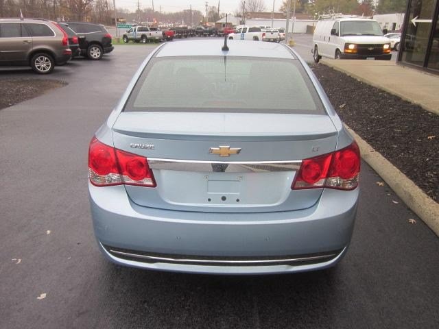 Chevrolet Cruze 2012 photo 3