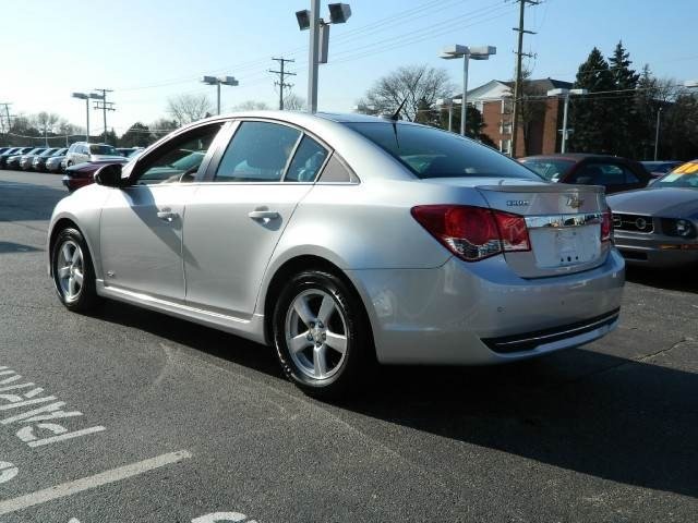 Chevrolet Cruze 2012 photo 2