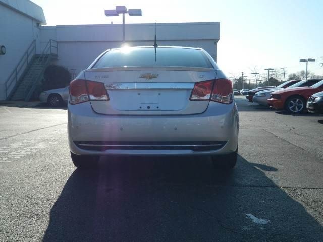 Chevrolet Cruze 2012 photo 3