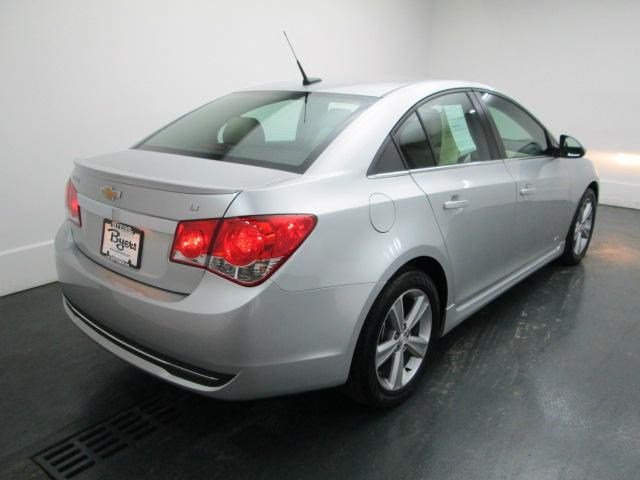 Chevrolet Cruze 2012 photo 2