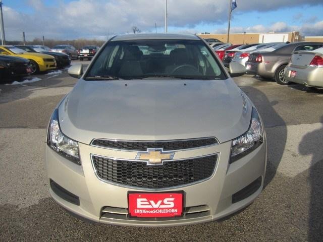 Chevrolet Cruze 2012 photo 2