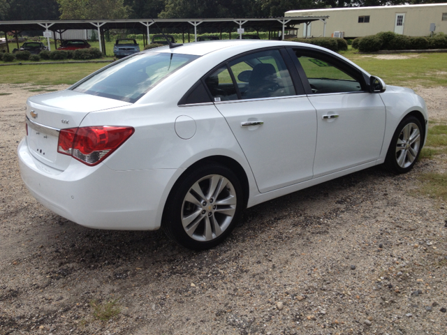 Chevrolet Cruze SLE SLT WT Sedan