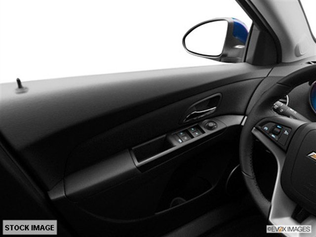 Chevrolet Cruze 2012 photo 3