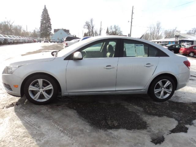 Chevrolet Cruze 4dr Sdn 3.0L Luxury 4matic AWD Sedan