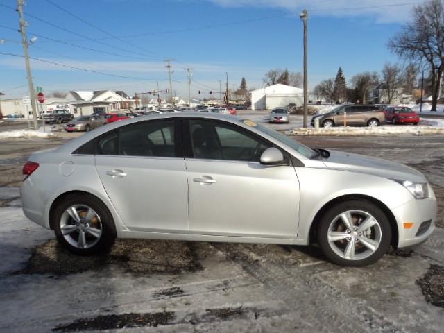 Chevrolet Cruze 2012 photo 2