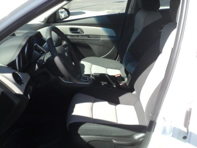 Chevrolet Cruze 2012 photo 3