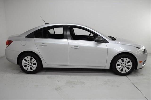 Chevrolet Cruze 2012 photo 3