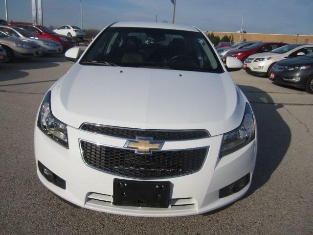 Chevrolet Cruze 2012 photo 2