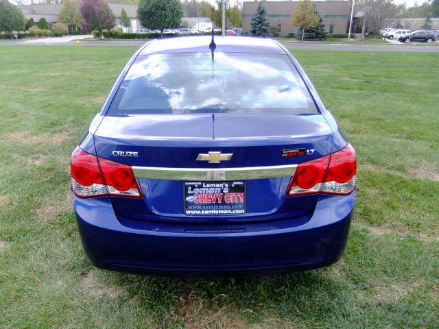 Chevrolet Cruze 2012 photo 3