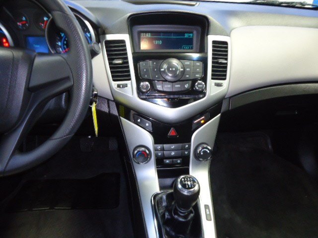 Chevrolet Cruze 2012 photo 3