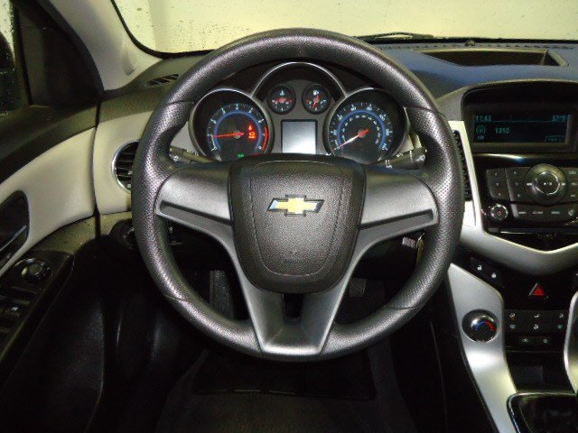 Chevrolet Cruze 2012 photo 2