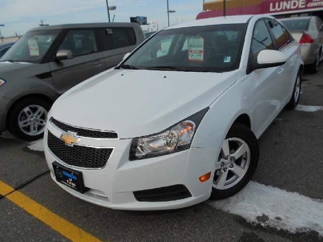 Chevrolet Cruze Hybrid 4wd-i Sedan