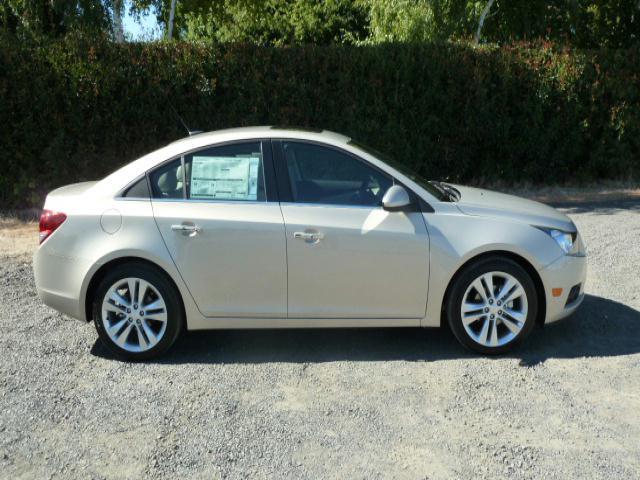 Chevrolet Cruze 2012 photo 3