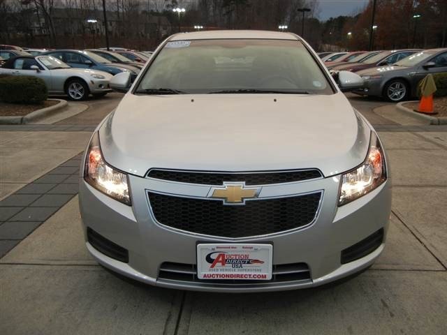 Chevrolet Cruze 2012 photo 3
