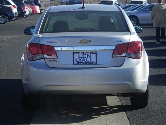 Chevrolet Cruze 2012 photo 2