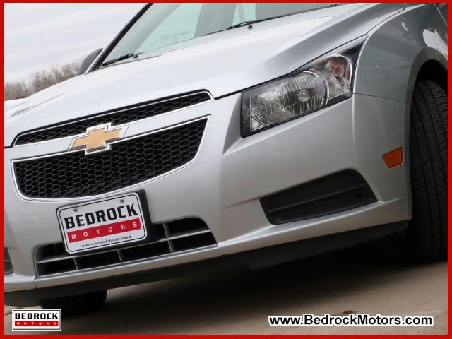 Chevrolet Cruze 2012 photo 3