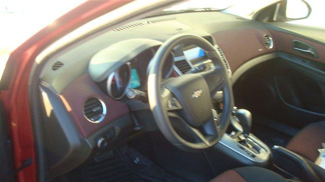 Chevrolet Cruze 2012 photo 3