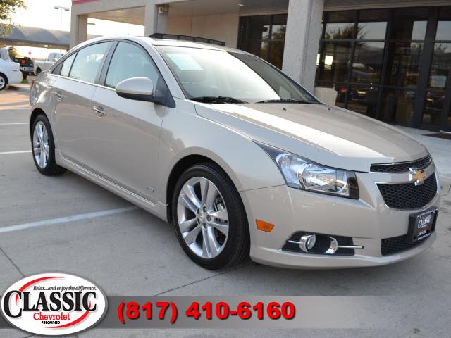 Chevrolet Cruze SLE SLT WT Sedan