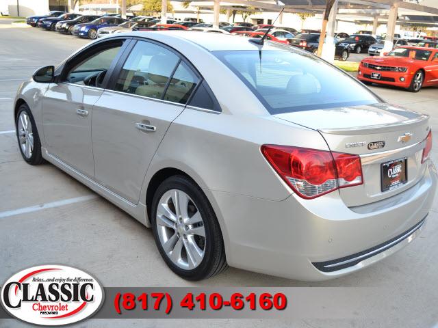 Chevrolet Cruze 2012 photo 2