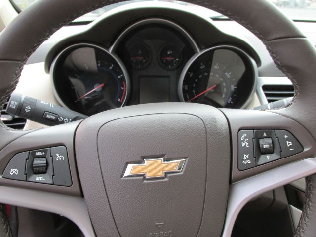 Chevrolet Cruze 2013 photo 2