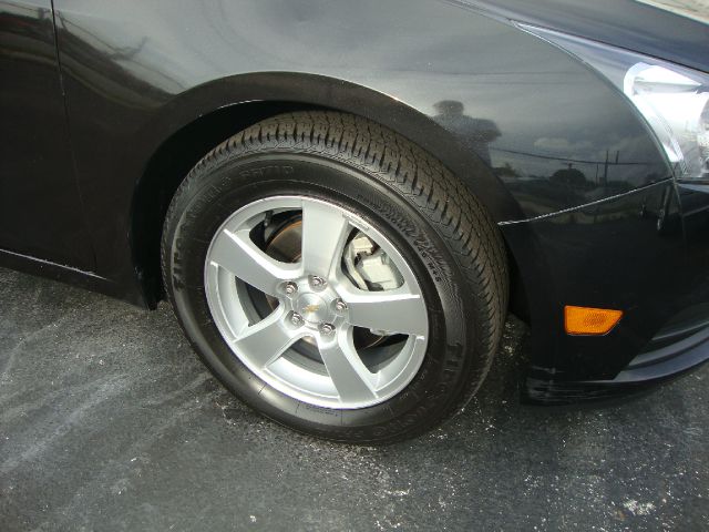 Chevrolet Cruze XLT Supercab Long Bed 4WD Sedan