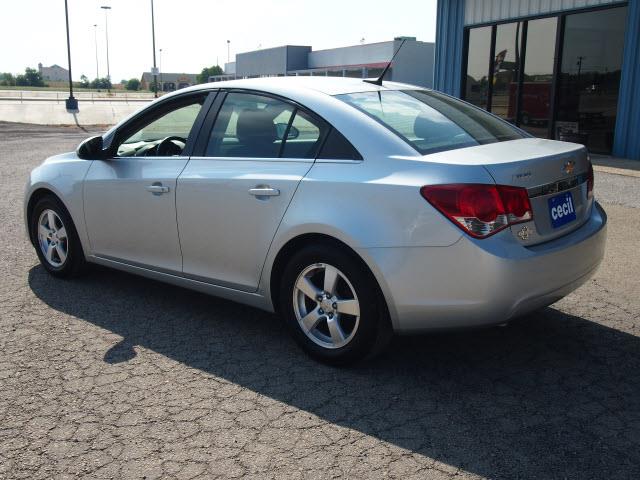 Chevrolet Cruze XLT Supercab Long Bed 4WD Sedan