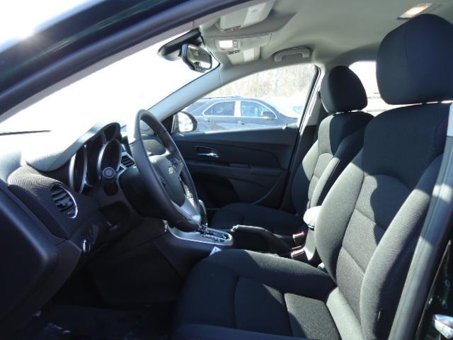 Chevrolet Cruze 2014 photo 2