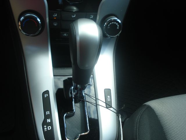 Chevrolet Cruze 2014 photo 2