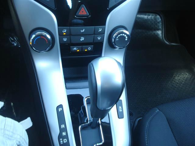Chevrolet Cruze 2014 photo 2