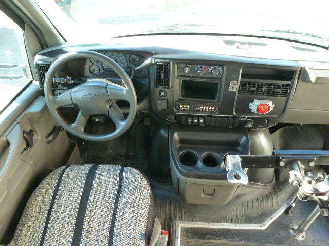 Chevrolet Cutaway 2007 photo 18