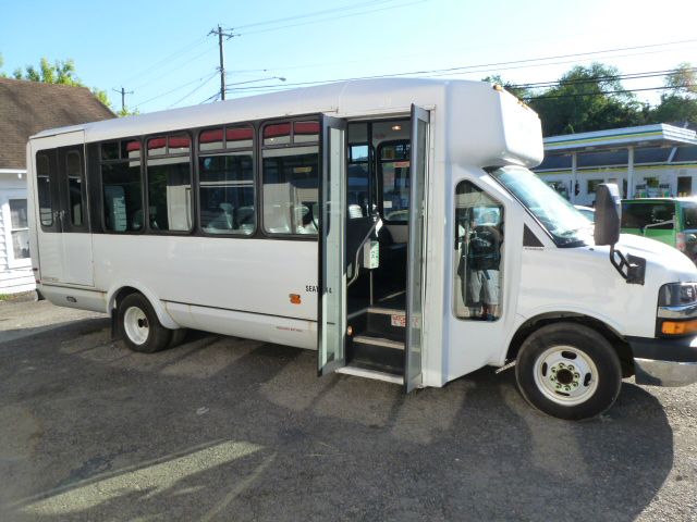 Chevrolet Cutaway 2007 photo 28