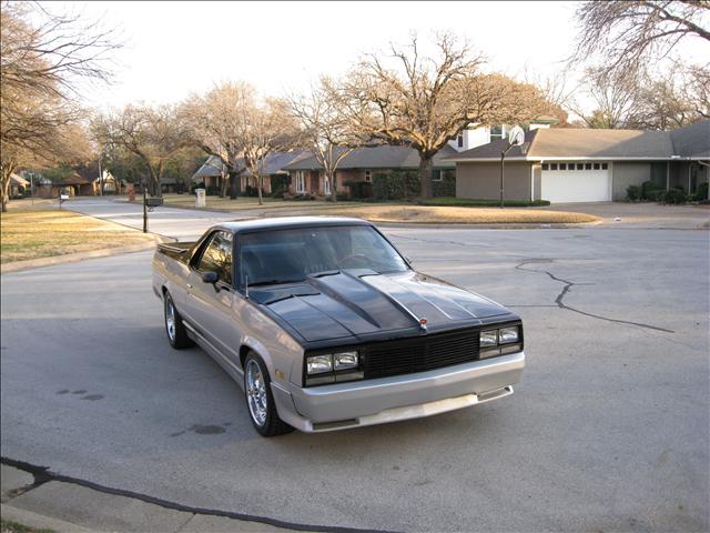 Chevrolet EL CAMINO 4dr Sdn Auto (natl) Hatchback Classic/Custom