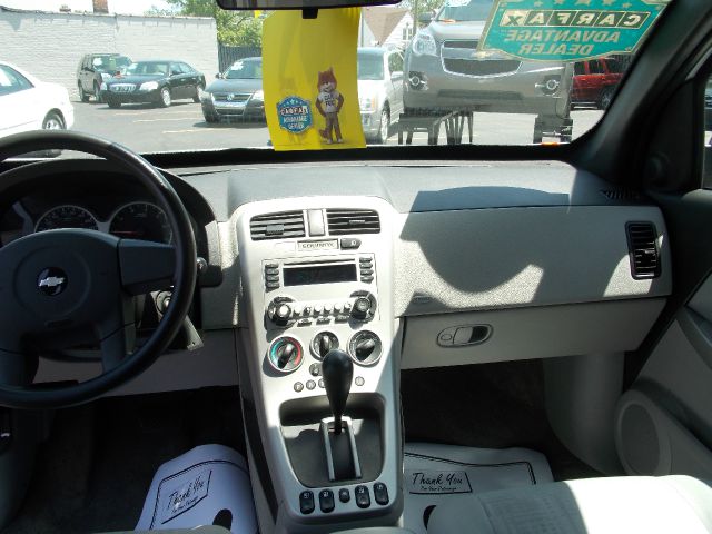 Chevrolet Equinox 2005 photo 2