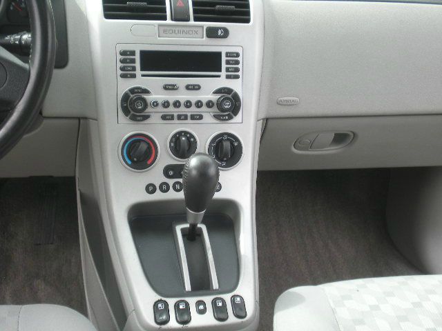 Chevrolet Equinox 2005 photo 36