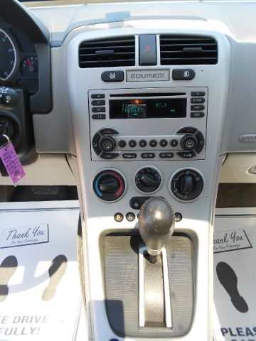 Chevrolet Equinox 2005 photo 4