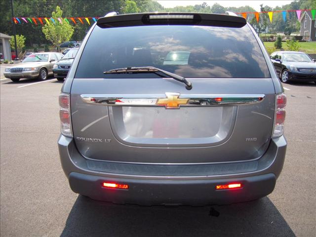 Chevrolet Equinox 2006 photo 2