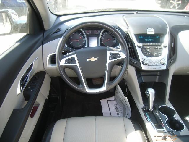 Chevrolet Equinox 2010 photo 2
