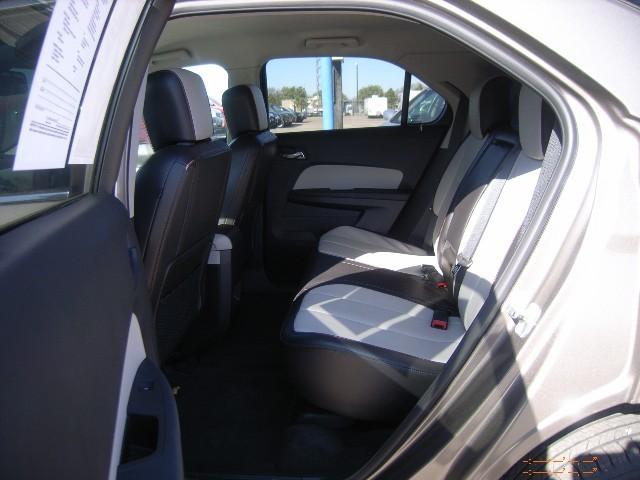 Chevrolet Equinox 2010 photo 3