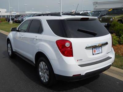 Chevrolet Equinox 2010 photo 2
