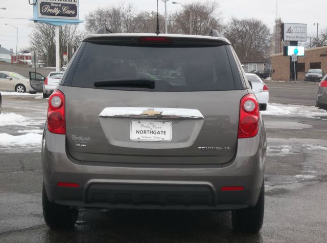 Chevrolet Equinox 2010 photo 2