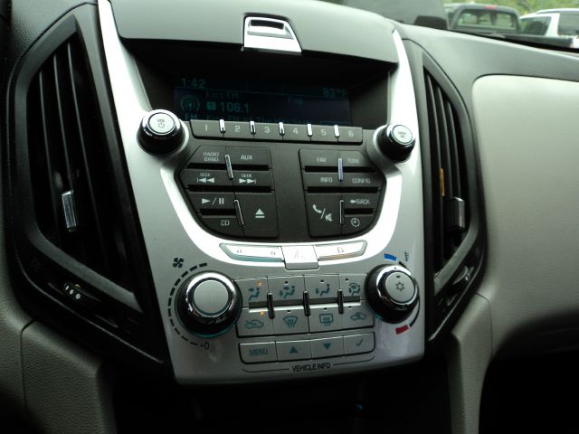 Chevrolet Equinox 2010 photo 16