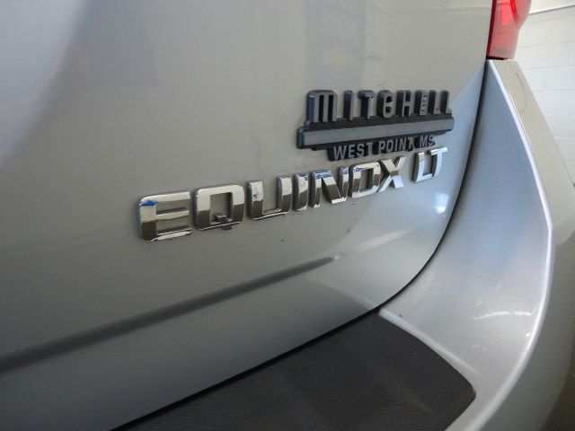 Chevrolet Equinox FWD 4dr XR SUV