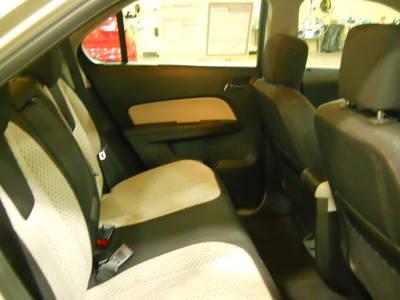Chevrolet Equinox 2011 photo 3