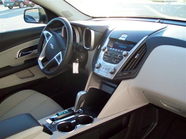 Chevrolet Equinox 2011 photo 4