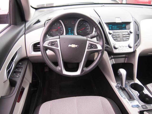 Chevrolet Equinox 2011 photo 2