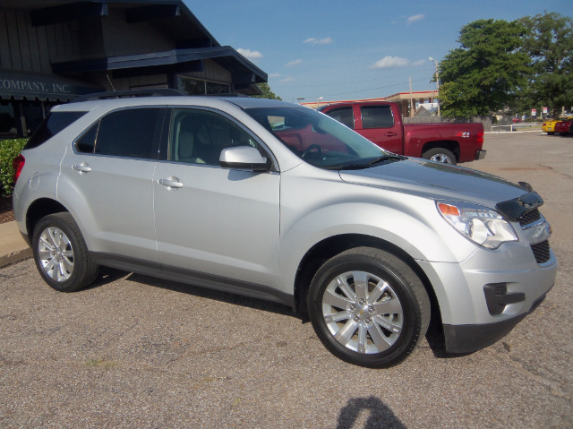 Chevrolet Equinox 2011 photo 2