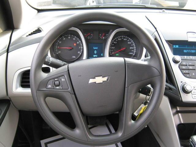 Chevrolet Equinox 2011 photo 3